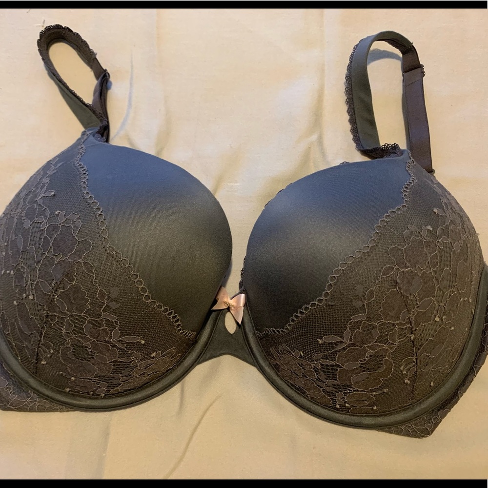 Victoria Secrets Perfect Shape Bra
